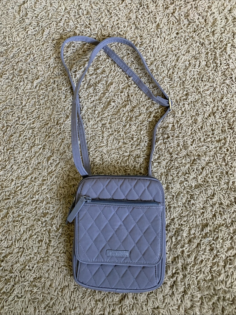 Vera Bradley gray quilted crossbody 6âx8â bag